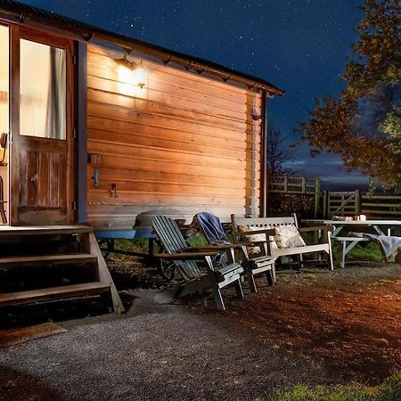 Cow Parsley Shepherd'S Hut Berwick Upon Tweed Екстериор снимка