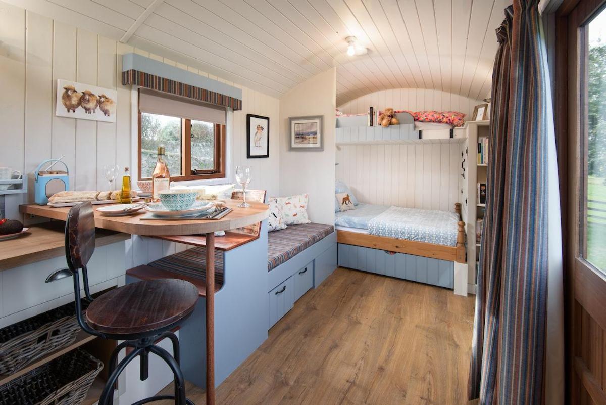 Cow Parsley Shepherd'S Hut Berwick Upon Tweed Екстериор снимка
