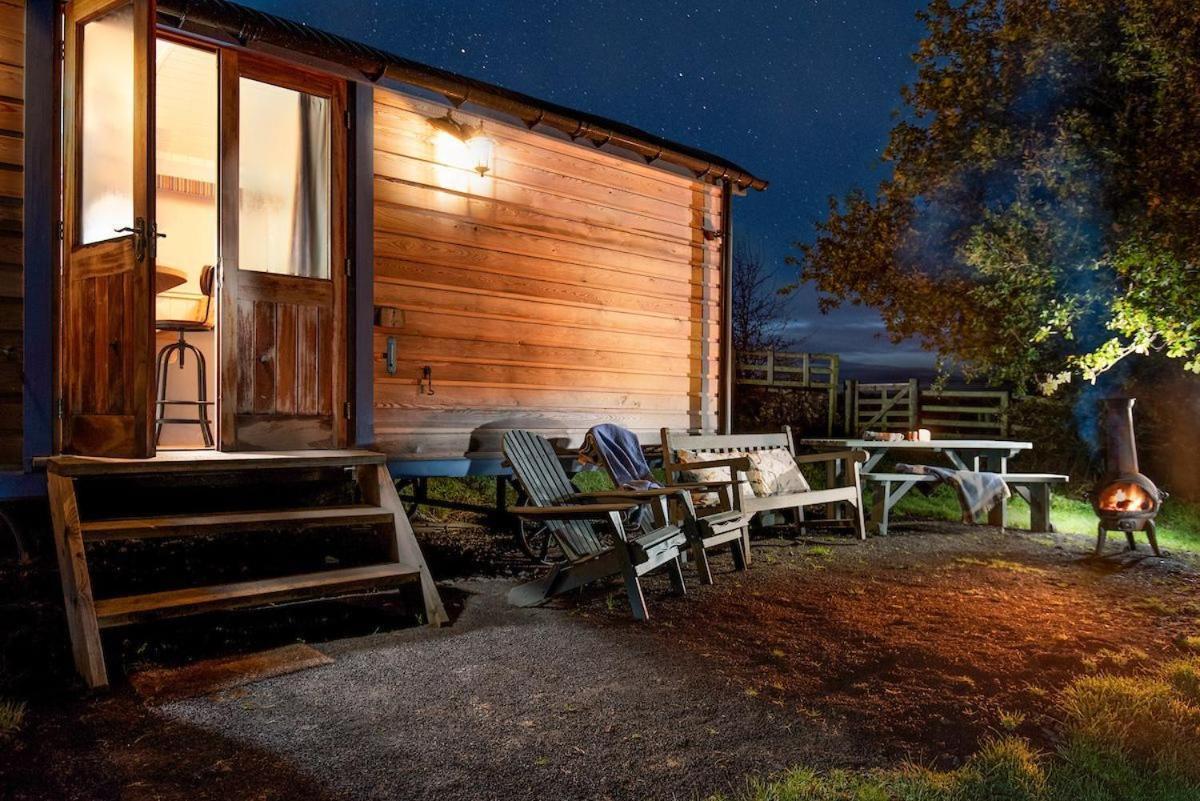 Cow Parsley Shepherd'S Hut Berwick Upon Tweed Екстериор снимка